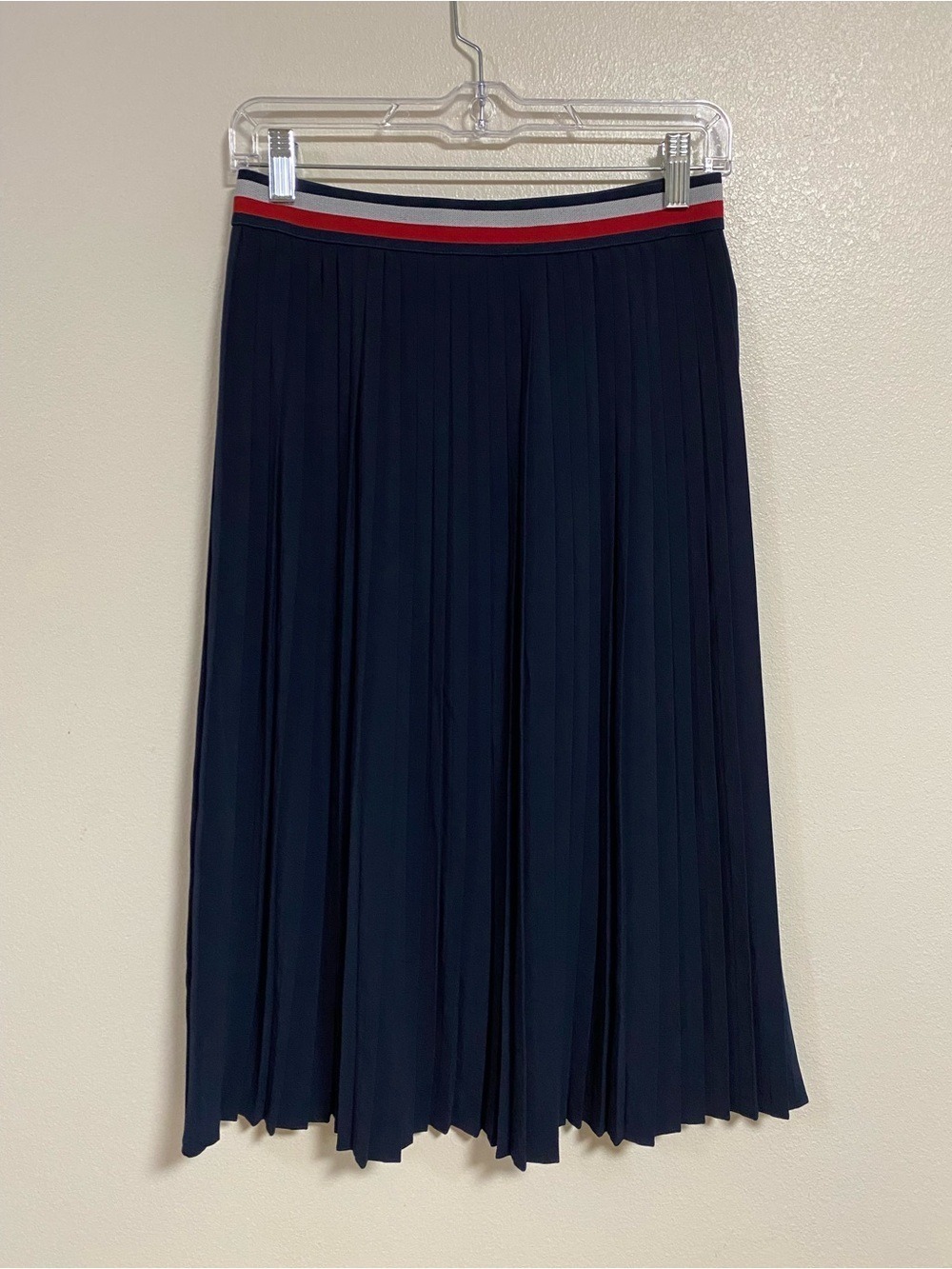 Tommy Hilfiger Skirt Women’s Size XS Navy Pleated Midi Skirt Preppy Academia